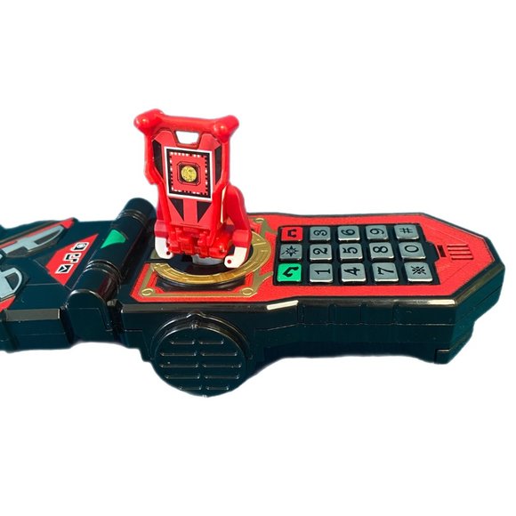 Power Rangers Super Megaforce Deluxe Legendary Morpher - Picture 4 of 12